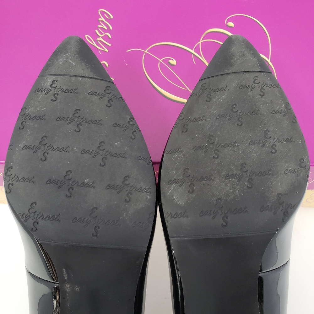 Easy Street Pointe Black Patent Pumps Heels - Picture 5 of 5